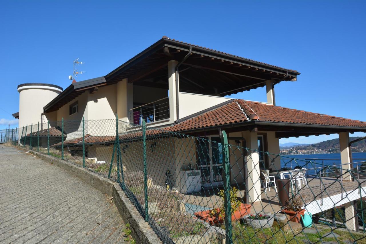 Il Girasole Apartment Мейна Екстериор снимка