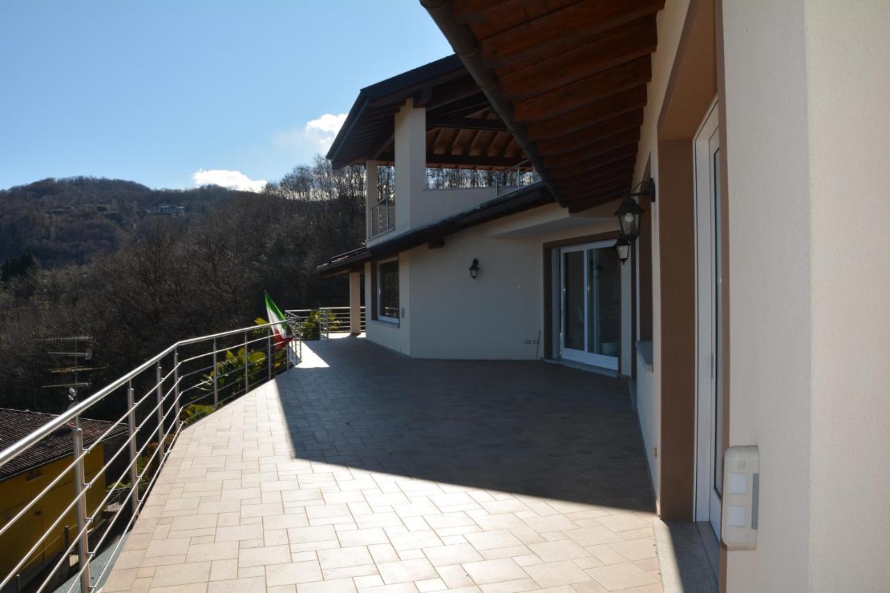 Il Girasole Apartment Мейна Екстериор снимка