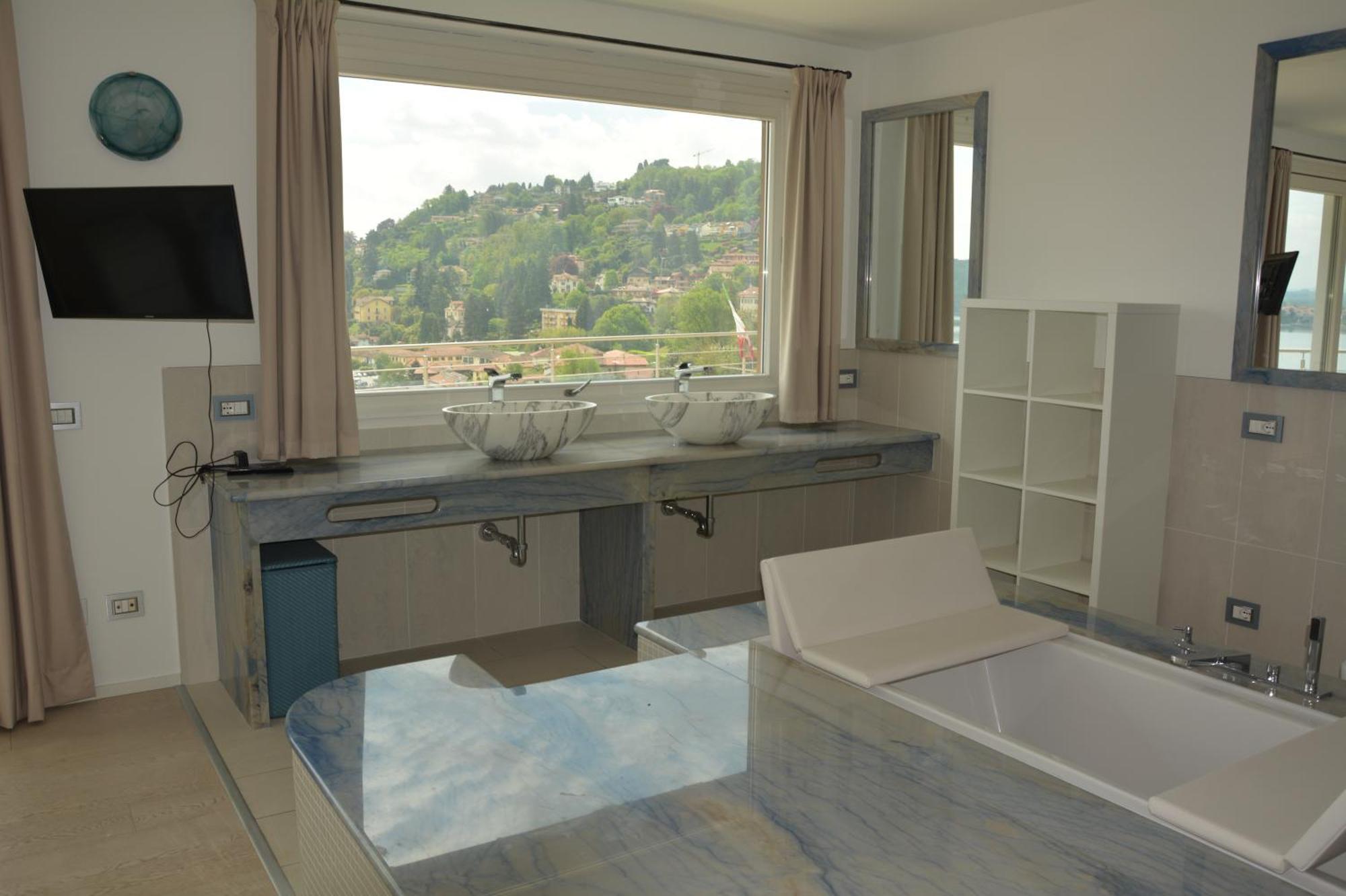 Il Girasole Apartment Мейна Стая снимка