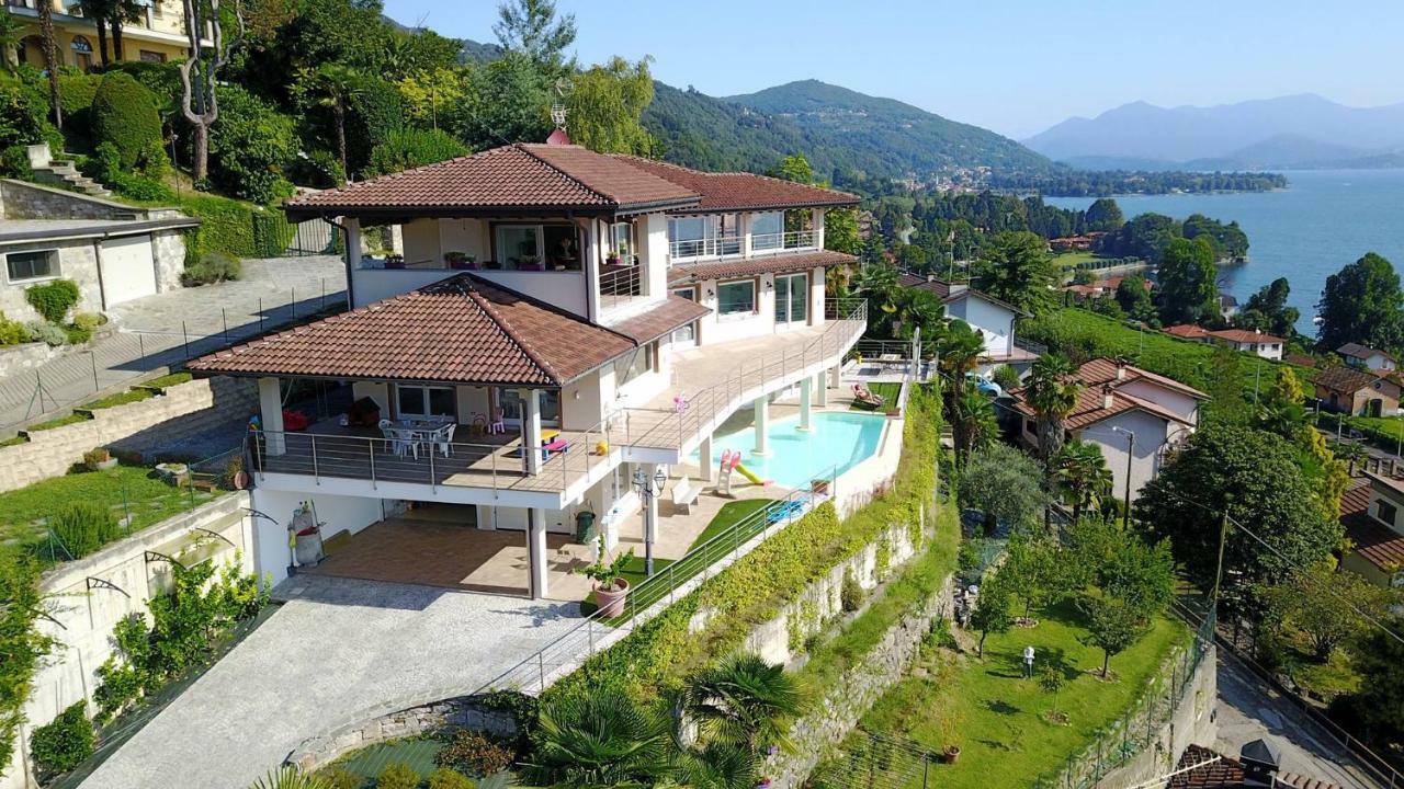 Il Girasole Apartment Мейна Екстериор снимка