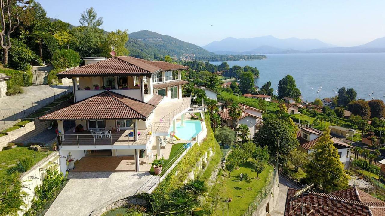 Il Girasole Apartment Мейна Екстериор снимка